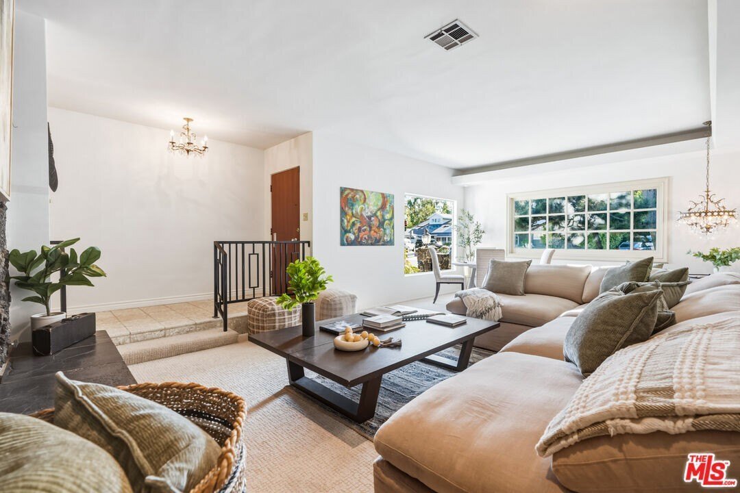 House in Los Angeles, California, United States 5 - 18854125
