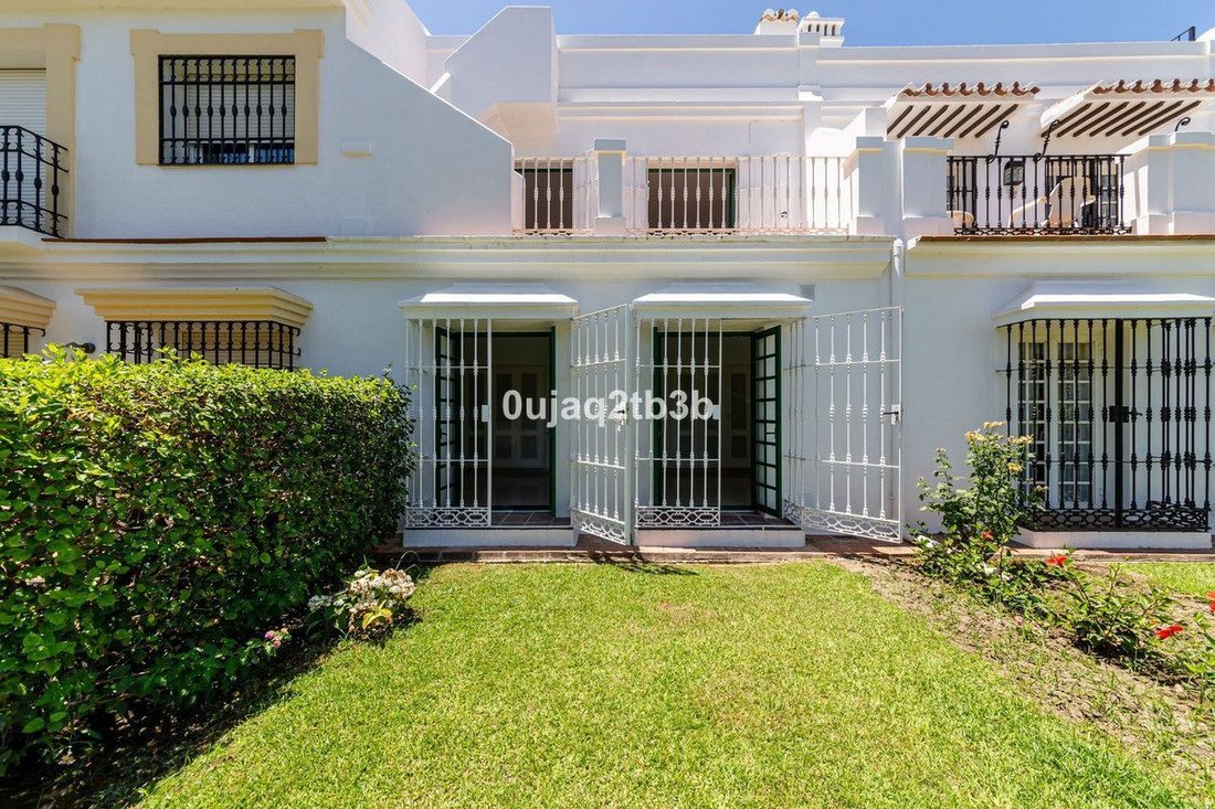 Townhouse in Puerto Banus, Marbella, Spain 3 - 18857409