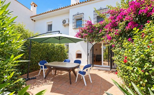 Townhouse in Casares, Andalusia, Spain 1
