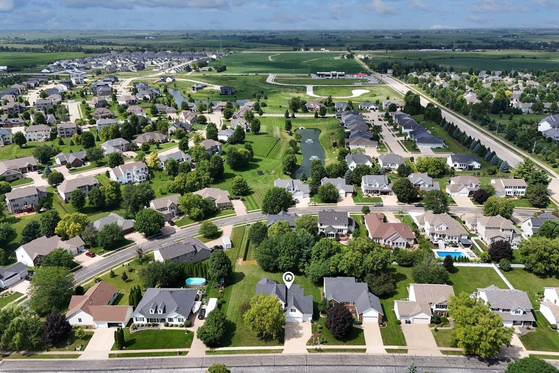 House in Bettendorf, Iowa, United States 3 - 18499414