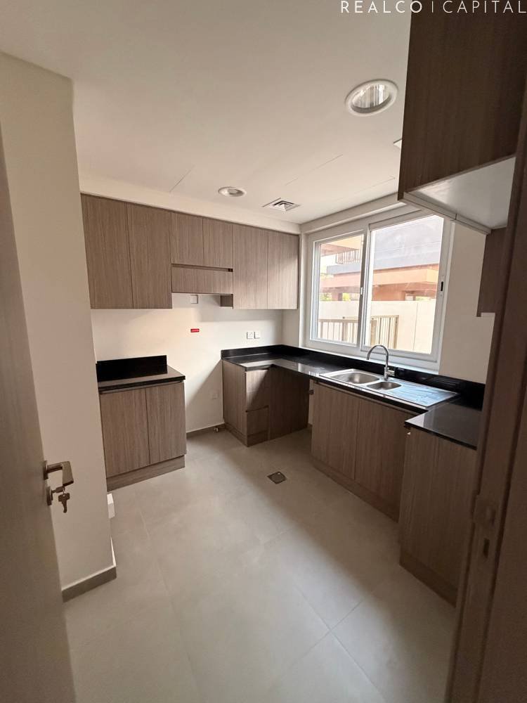 Townhouse in Damac Hills 2, Dubai, United Arab Emirates 4 - 18843124
