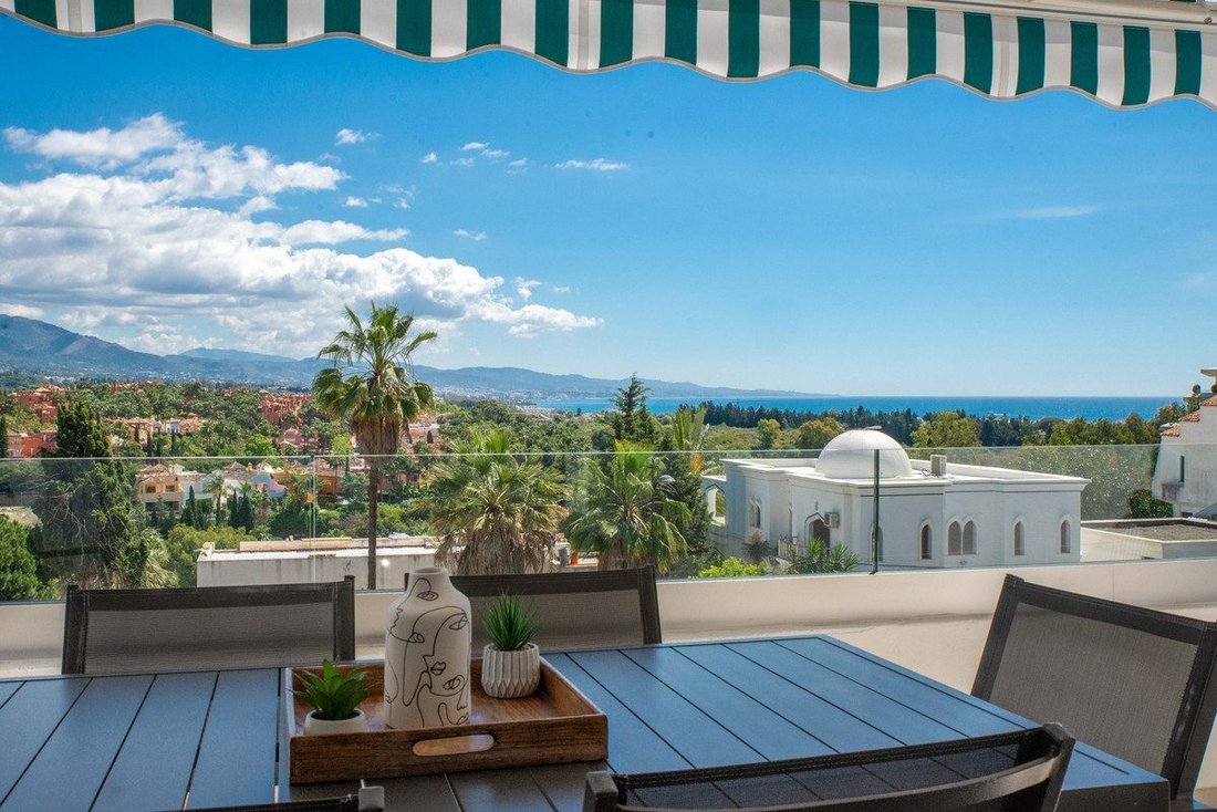 Appartamento a Puerto Banus, Marbella, Spagna 1 - 18860333