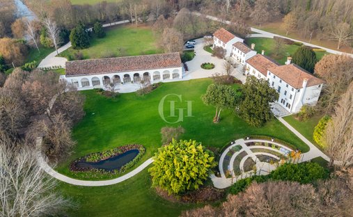 Villa in Cessalto, Veneto, Italy 1