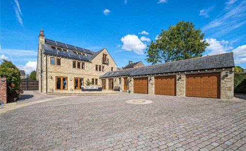 House in Gomersal, England 1