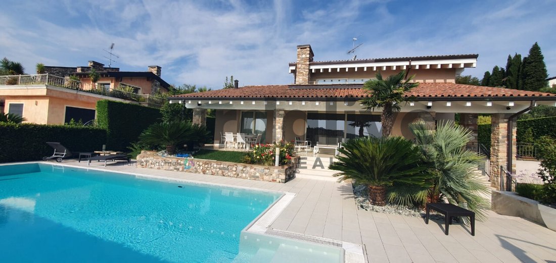 Villa in Padenghe sul Garda, Lombardy, Italy 3 - 18853822