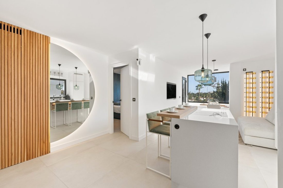 Appartamento a Puerto Banus, Marbella, Spagna 1 - 18862821