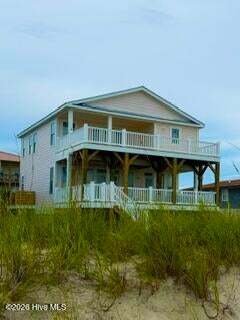 House in Oak Island, North Carolina, United States 1 - 18852980