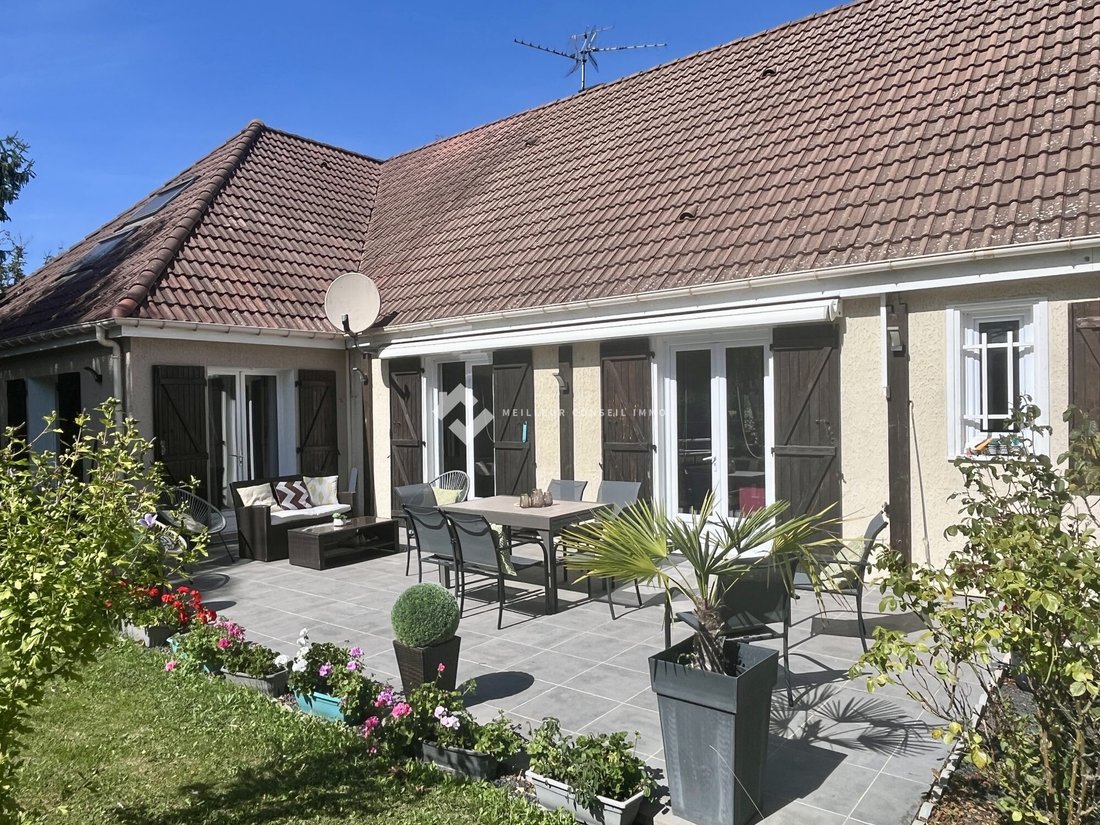 House in Dannemarie, Ile-de-France, France 1 - 18854191