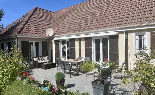 House in Dannemarie, Ile-de-France, France 1