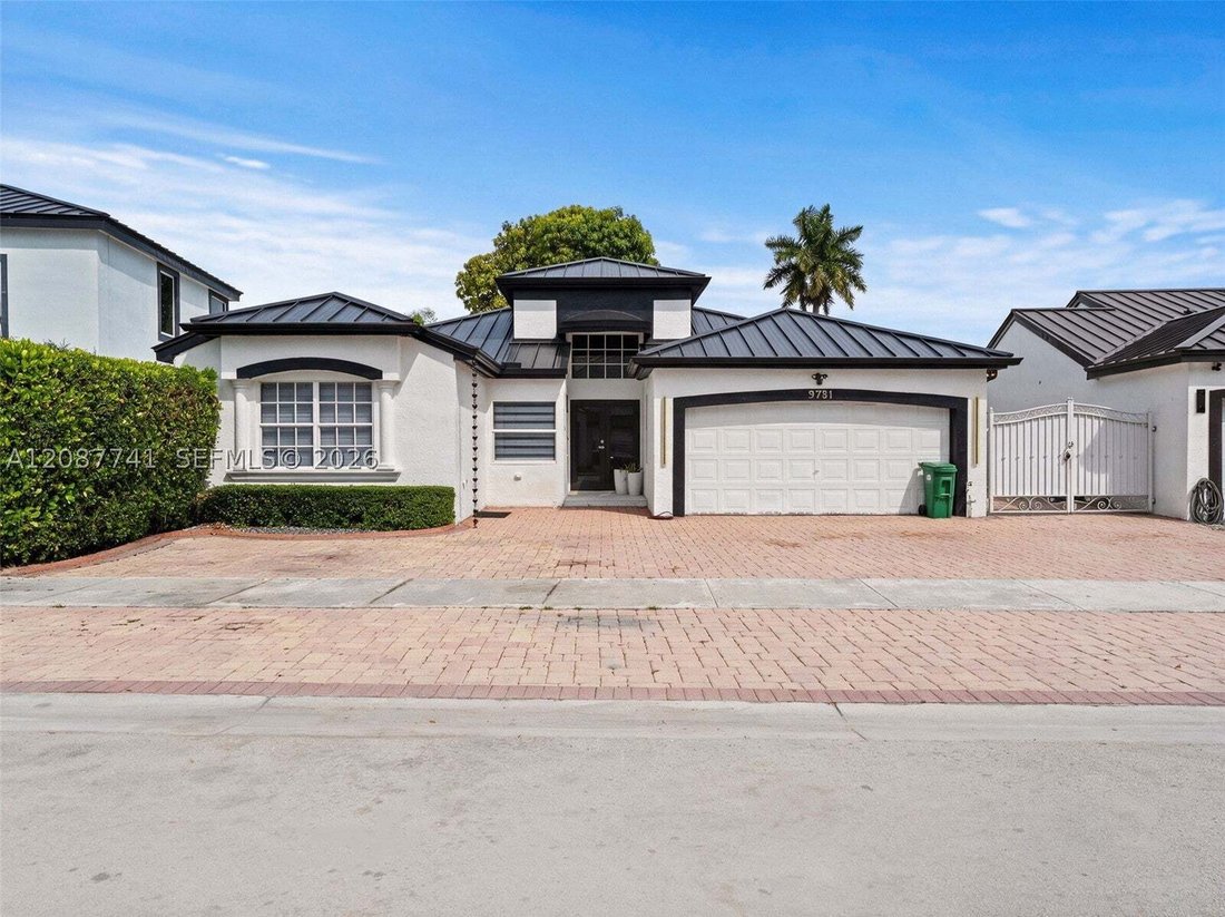 House in Miami, Florida, United States 1 - 18845951