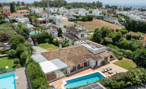 Villa in San Pedro de Alcantara, Andalusia, Spain 1