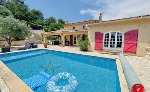 Villa in Centre Ancien, Draguignan, France 1