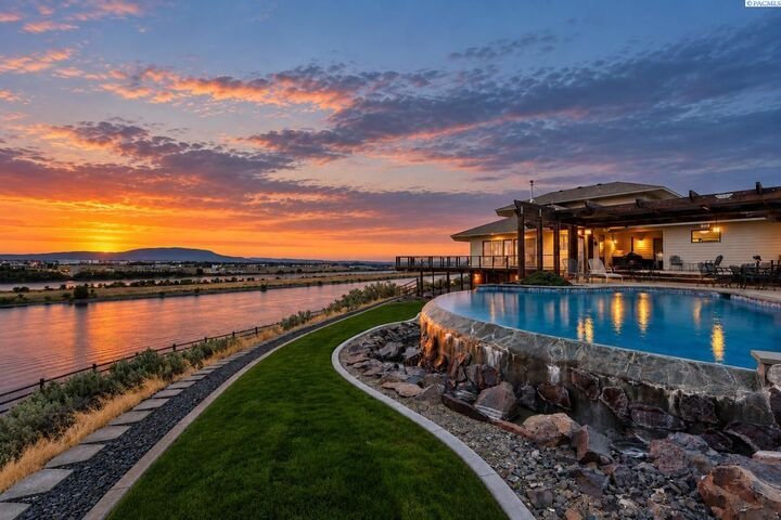 House in Pasco, Washington, United States 1 - 18854074