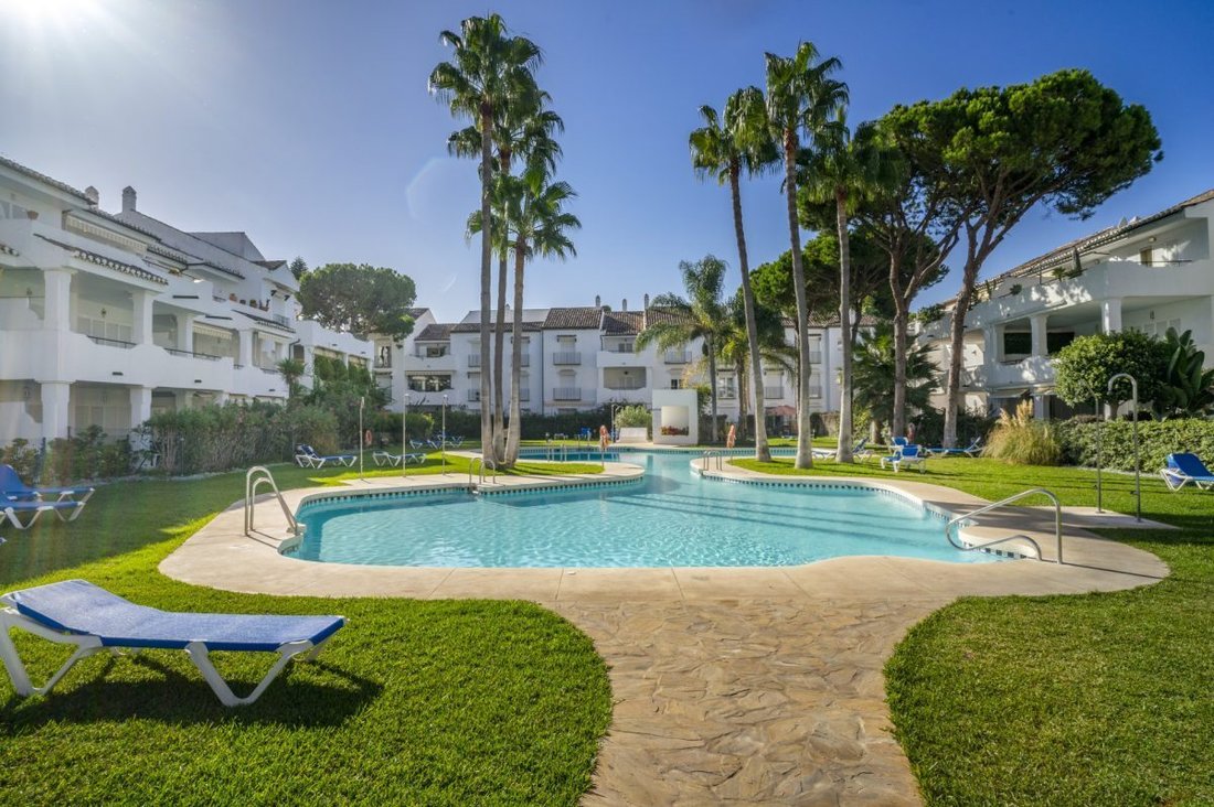 Apartment in Atalaya-Isdabe, Estepona, Andalusia 2 - 18857473