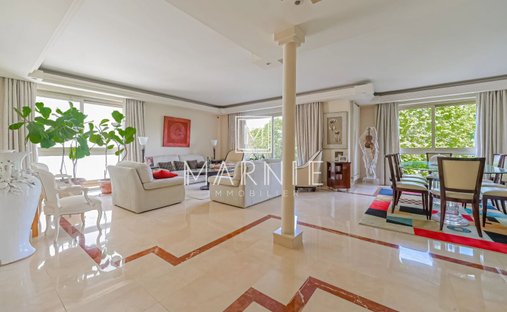Apartment in La Plaine des Sablons, Neuilly-sur-Seine, France 1