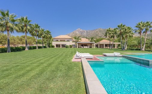 Villa in Sierra Blanca, Marbella, Spain 1