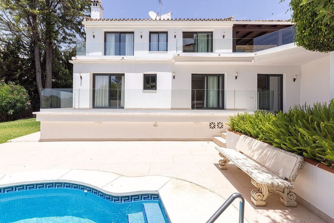 Villa in Elviria-Cabopino, Marbella, Spanien 5 - 18859078