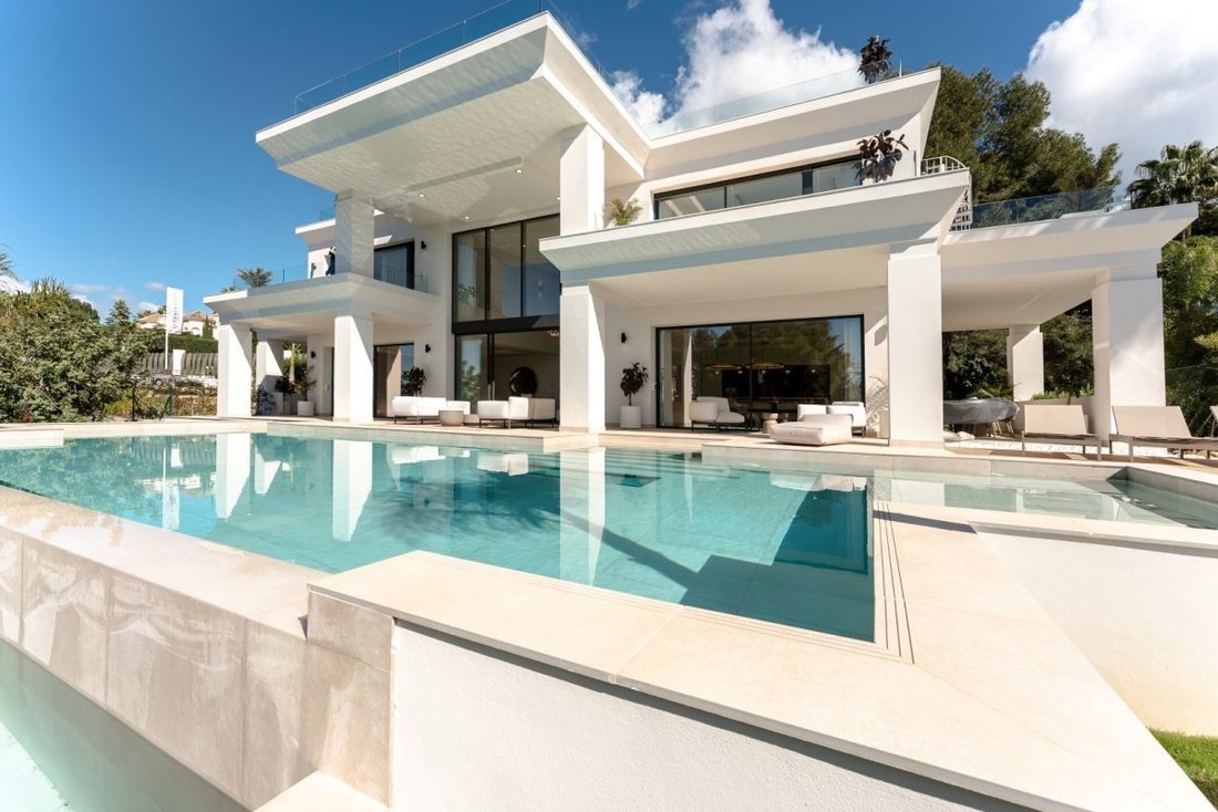Villa in Sierra Blanca, Marbella, Spain 1 - 18862283