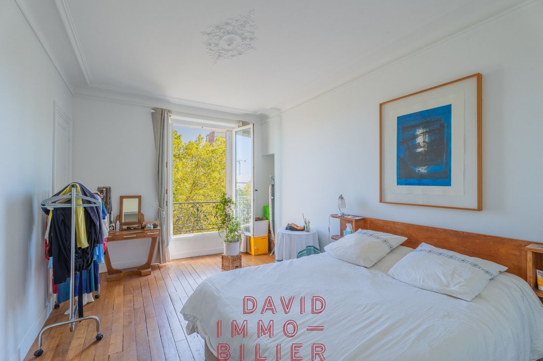 Apartment in Lorette-Martyrs, Paris 9e Arrondissement, Paris 5 - 18852133