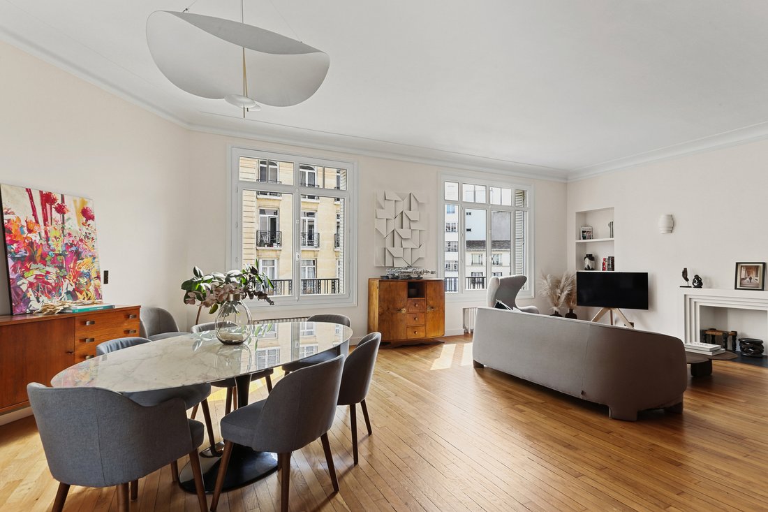 Apartment in Muette Nord, Paris 16e Arrondissement, Paris 2 - 18848157