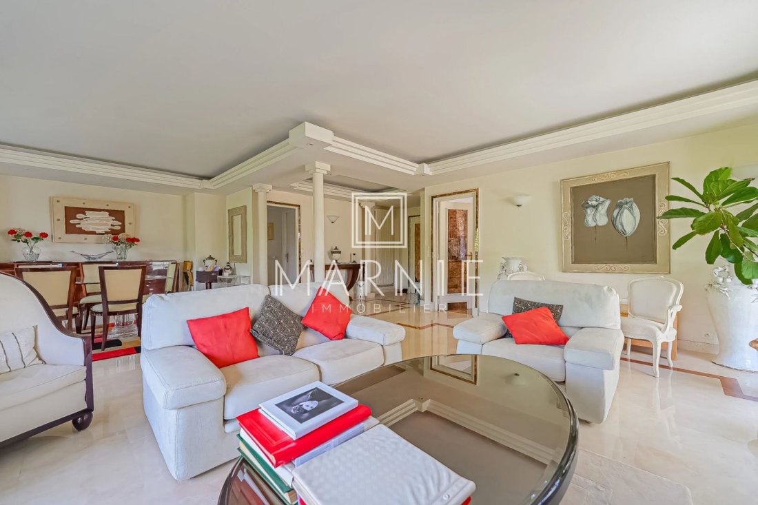 Apartment in La Plaine des Sablons, Neuilly-sur-Seine, France 2 - 18850268