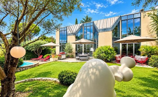 Villa in Comtale-Cente-Cours Mirabeau, Aix-en-Provence, France 1