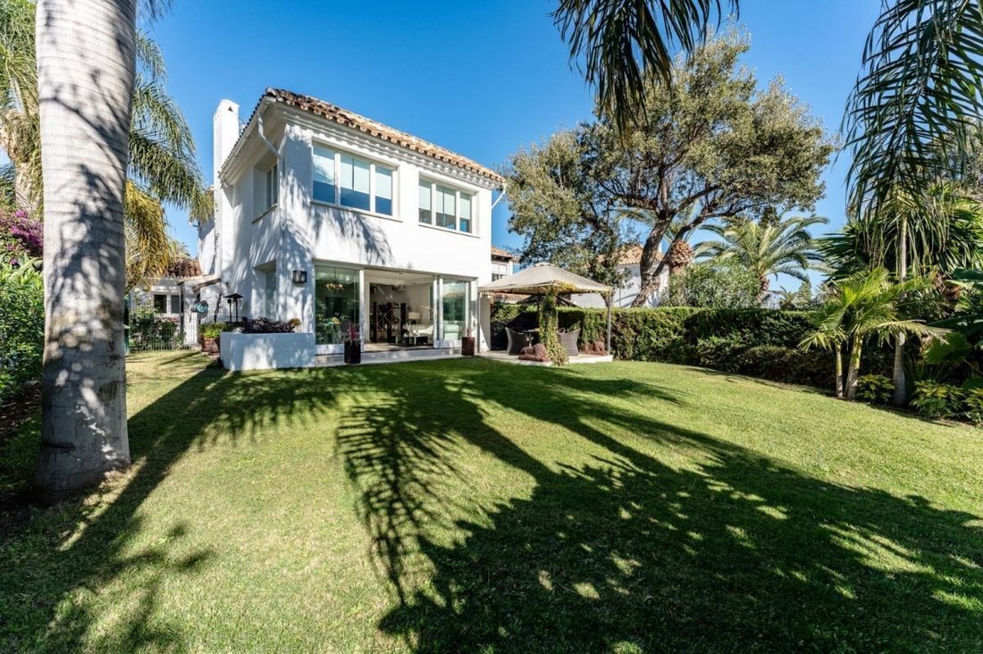 Villa a Sitio de Calahonda, Mijas, Spagna 1 - 18862033