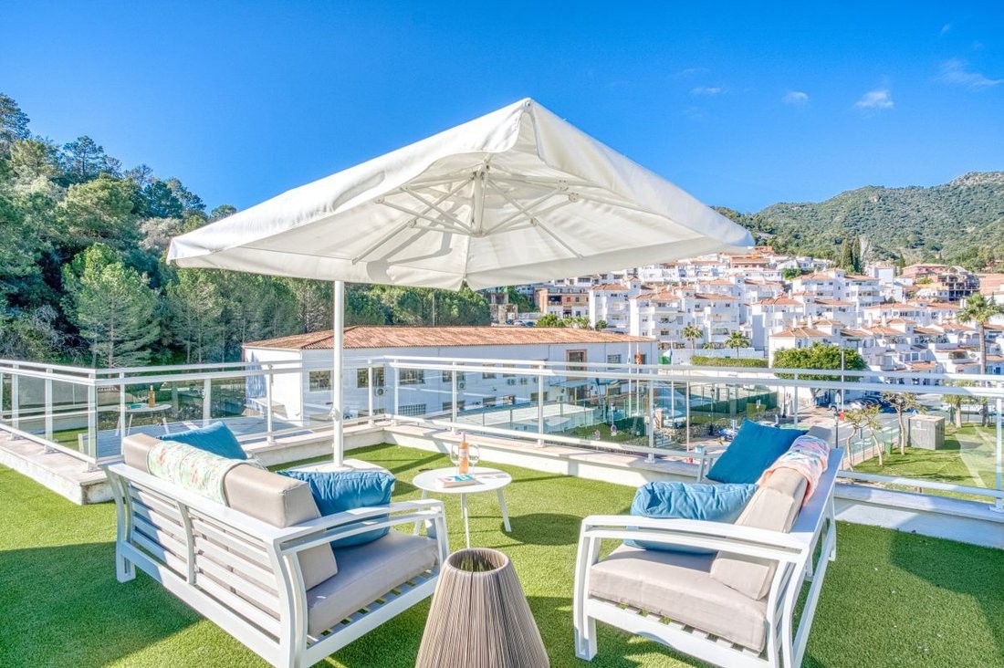 Apartment in Benahavis, Andalusia, Spain 3 - 18862641