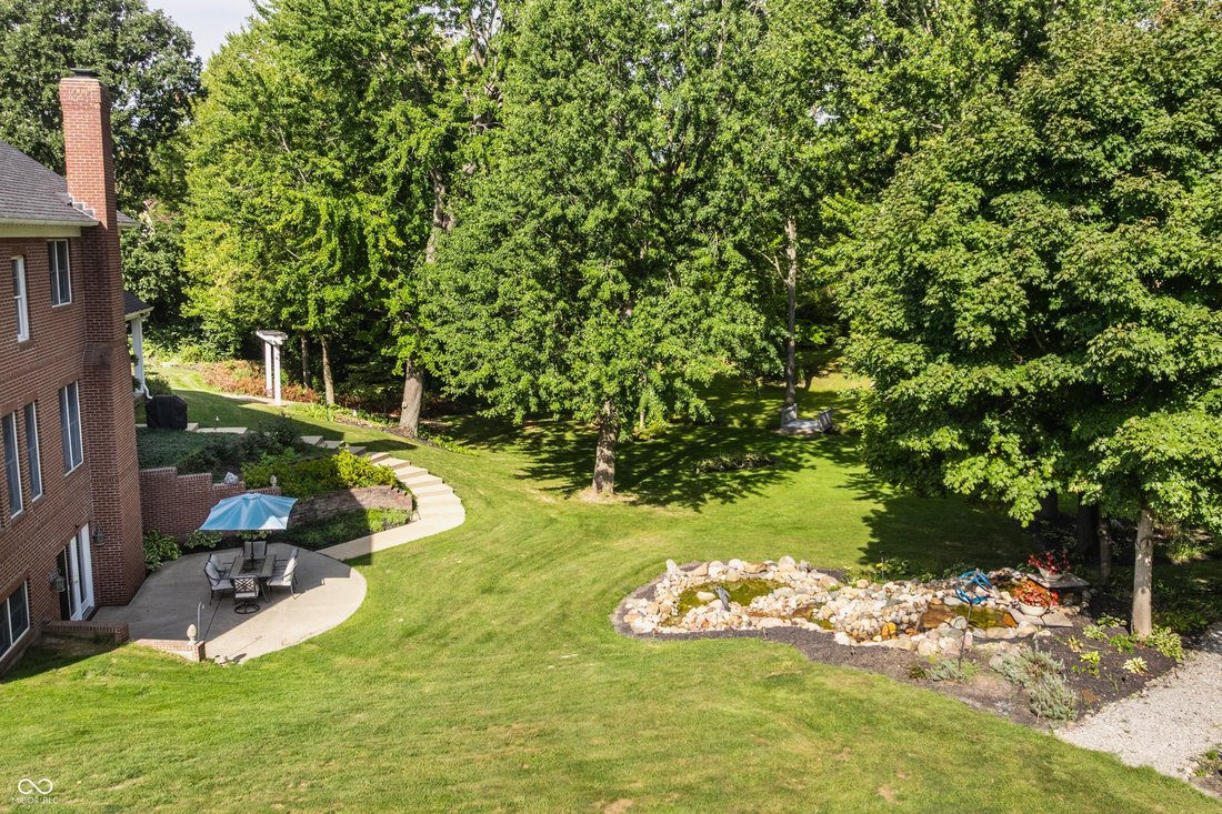 House in Zionsville, Indiana, United States 3 - 18848860