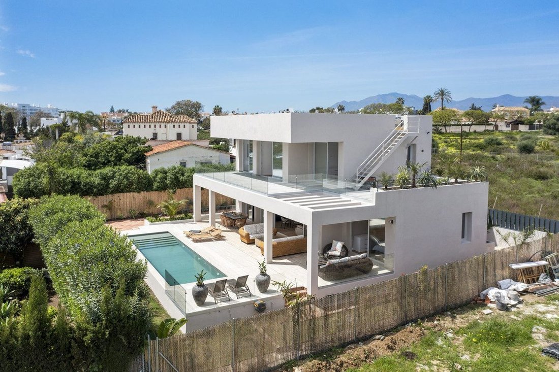 Villa a San Pedro de Alcántara, Andalusia, Spagna 3 - 18860348