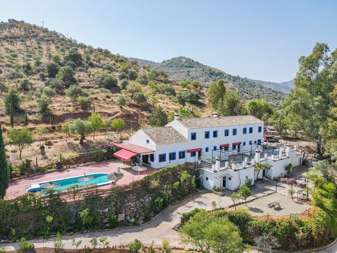 Casa en Guaro, Andalucía, España 1 - 18860373