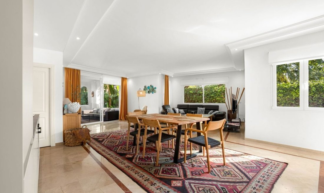 Appartement à Puerto Banús, Marbella, Espagne 1 - 18862474