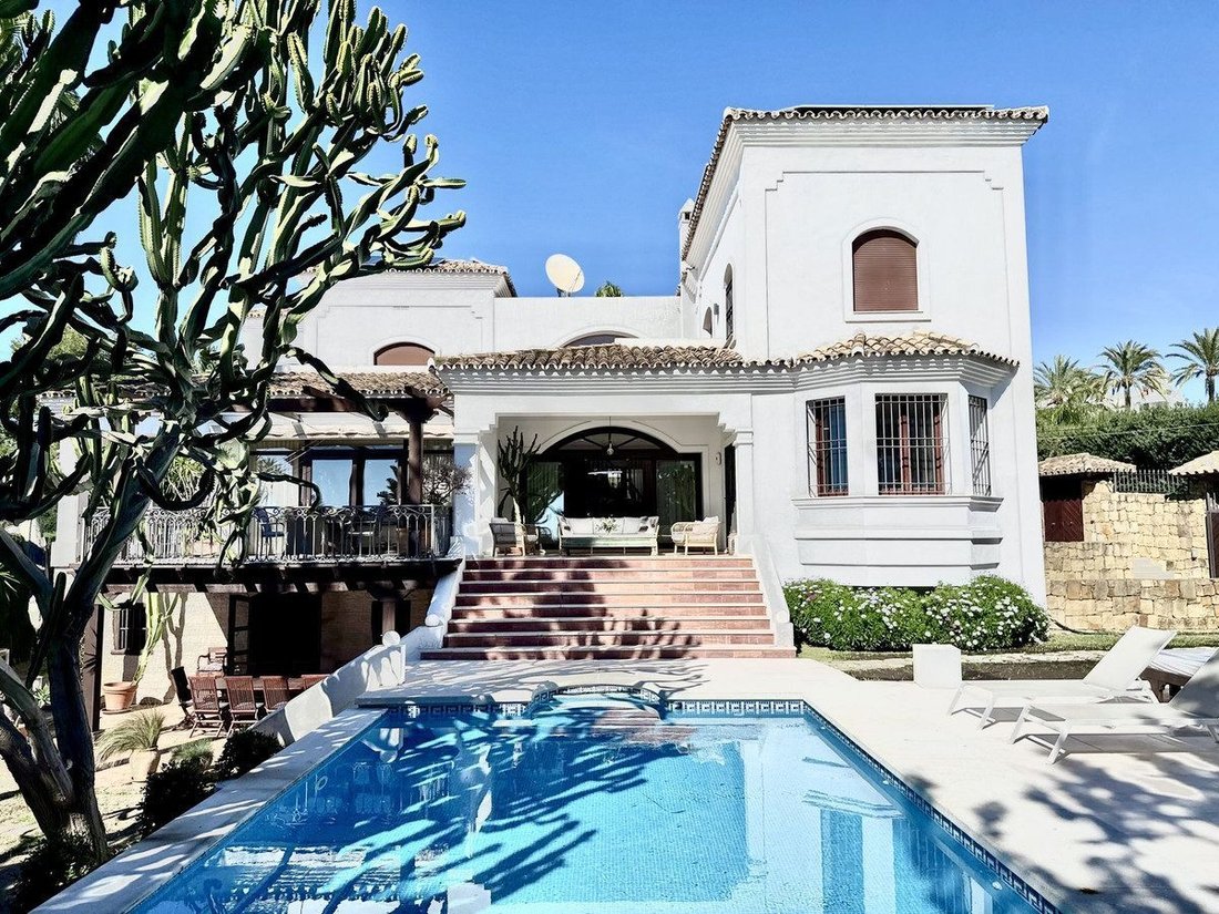Villa in Puerto Banus, Marbella, Spain 1 - 18856698