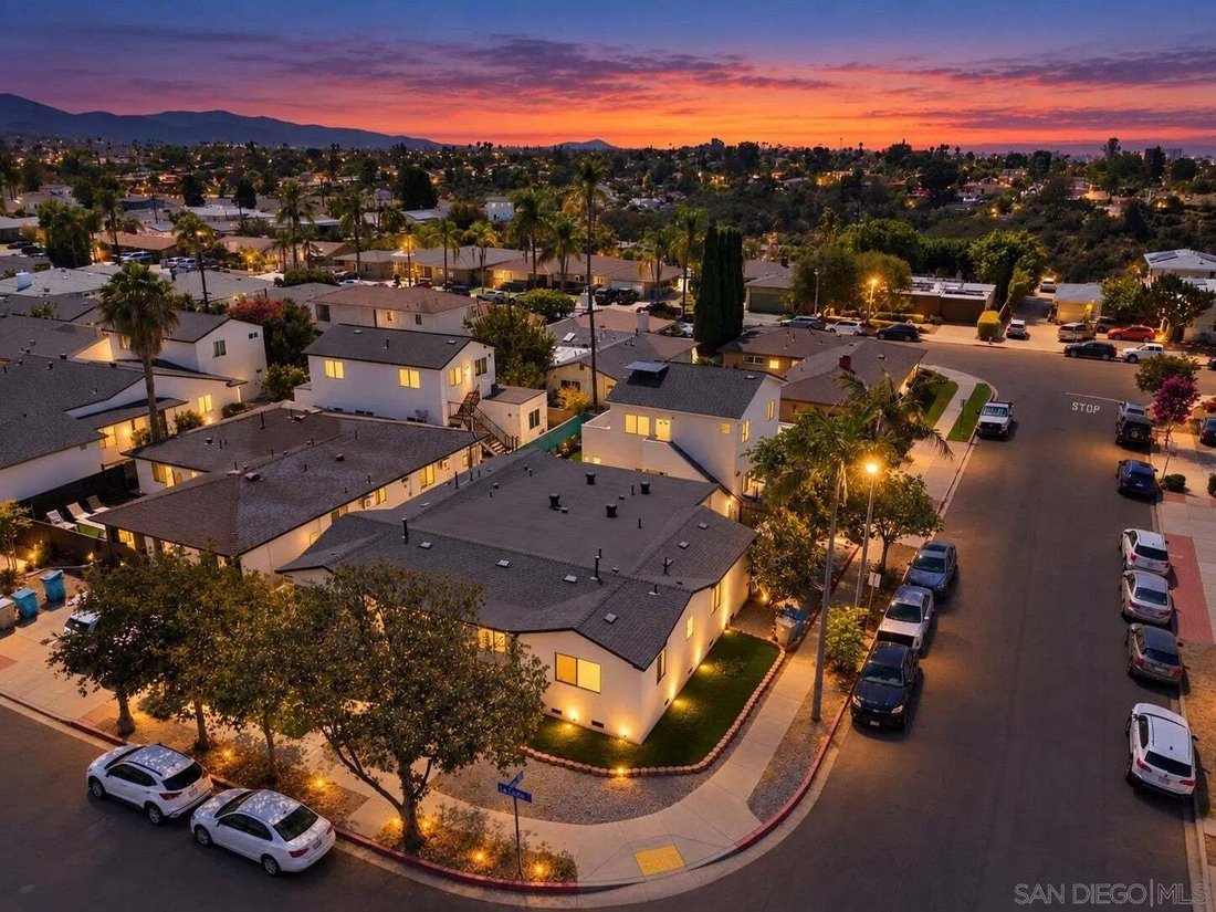 San Diego, California, United States 2 - 18855637