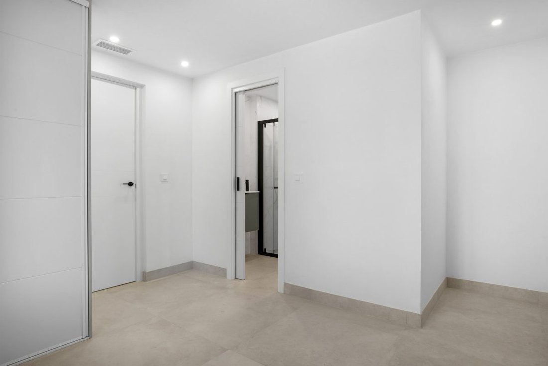 Apartment in Puerto Banus, Marbella, Spain 2 - 18858860