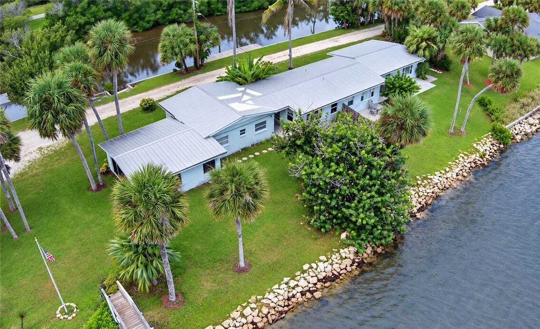 Sebastian, Florida, United States 5 - 18848776