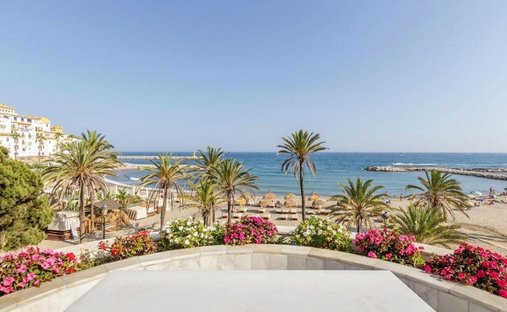 Apartment in Puerto Banus, Marbella, Spain 1