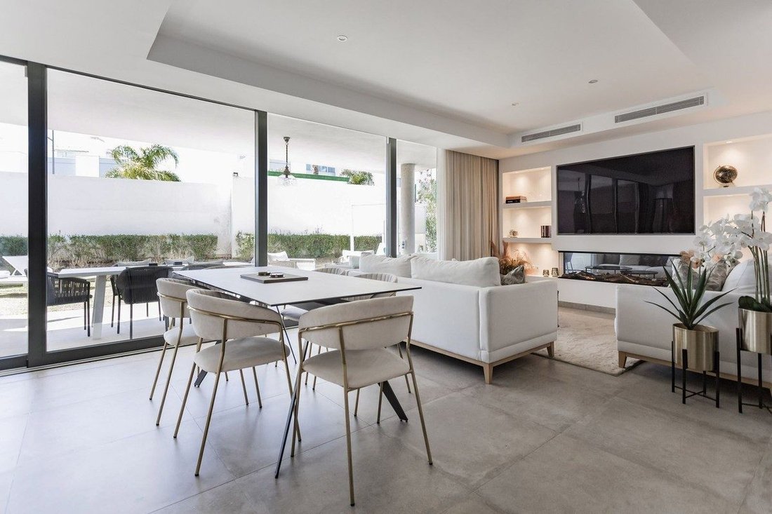 Wohnung in Cancelada, Estepona, Andalusien 4 - 18857658