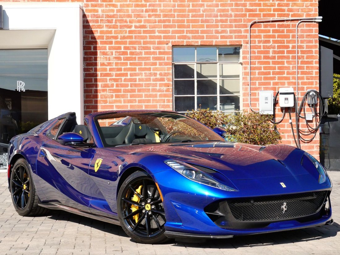 Cabriolet in Beverly Hills, CA, United States 1 - 18850303
