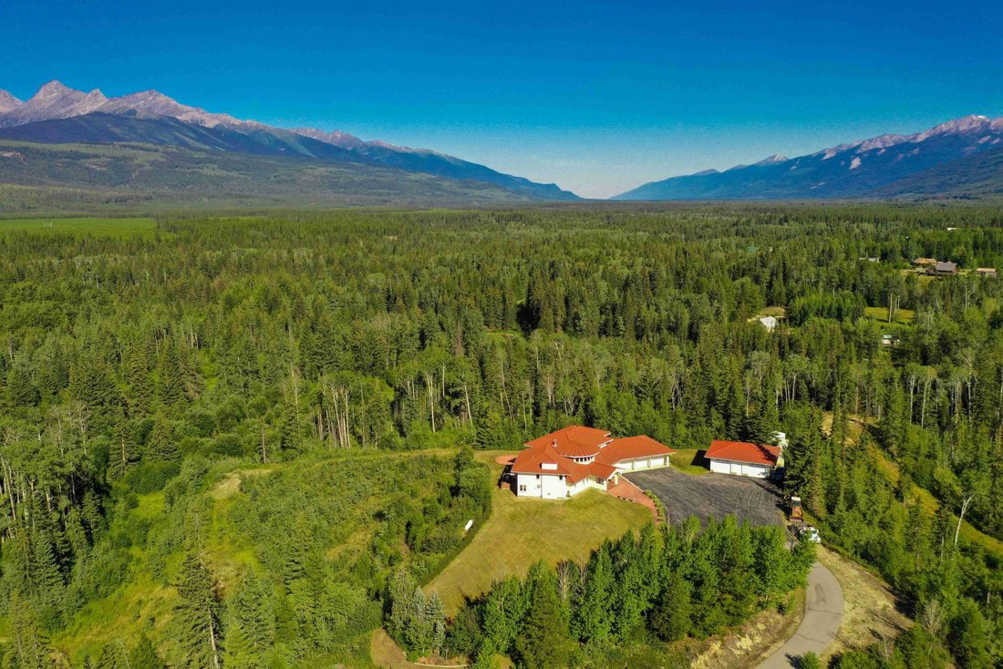 House in Valemount, British Columbia, Canada 1 - 18855117