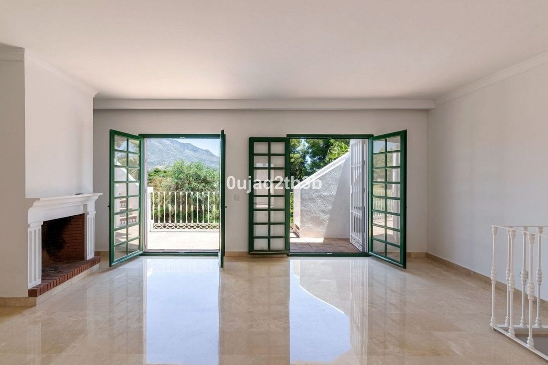 Townhouse in Puerto Banus, Marbella, Spain 4 - 18857409