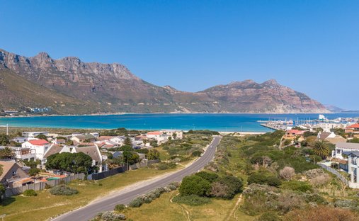 House in Hout Bay, South Peninsula, Cape Town 1