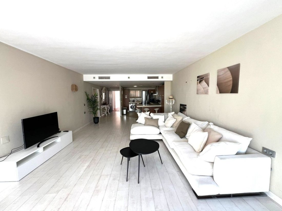 Apartment in Puerto Banus, Marbella, Spain 1 - 18862022