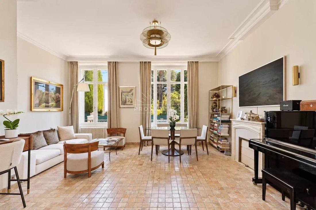 Villa in Cannes, Provence-Alpes-Côte d'Azur, France 2 - 18660853