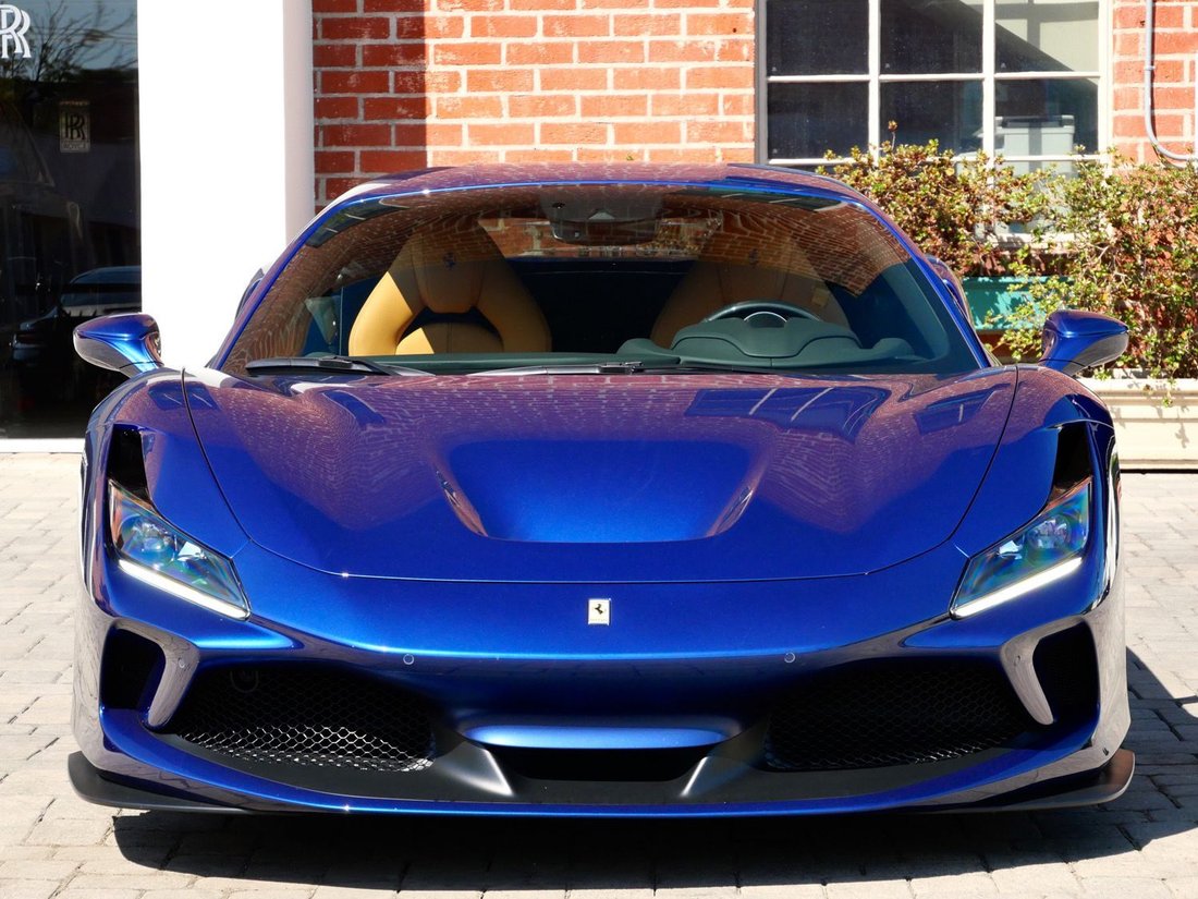 Coupe in Beverly Hills, CA, United States 2 - 18850296