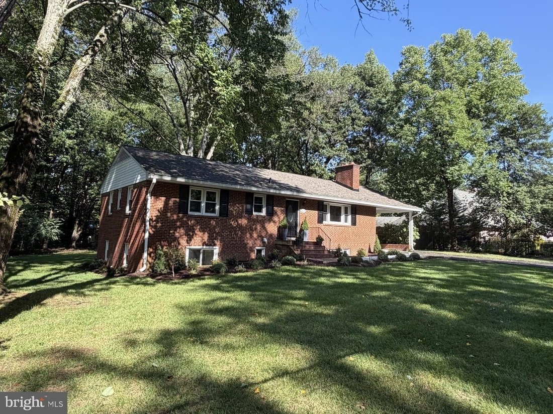 House in Oakton, Virginia, United States 1 - 18854310