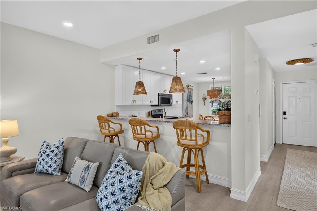 Condo in Naples, Florida, United States 4 - 18850419