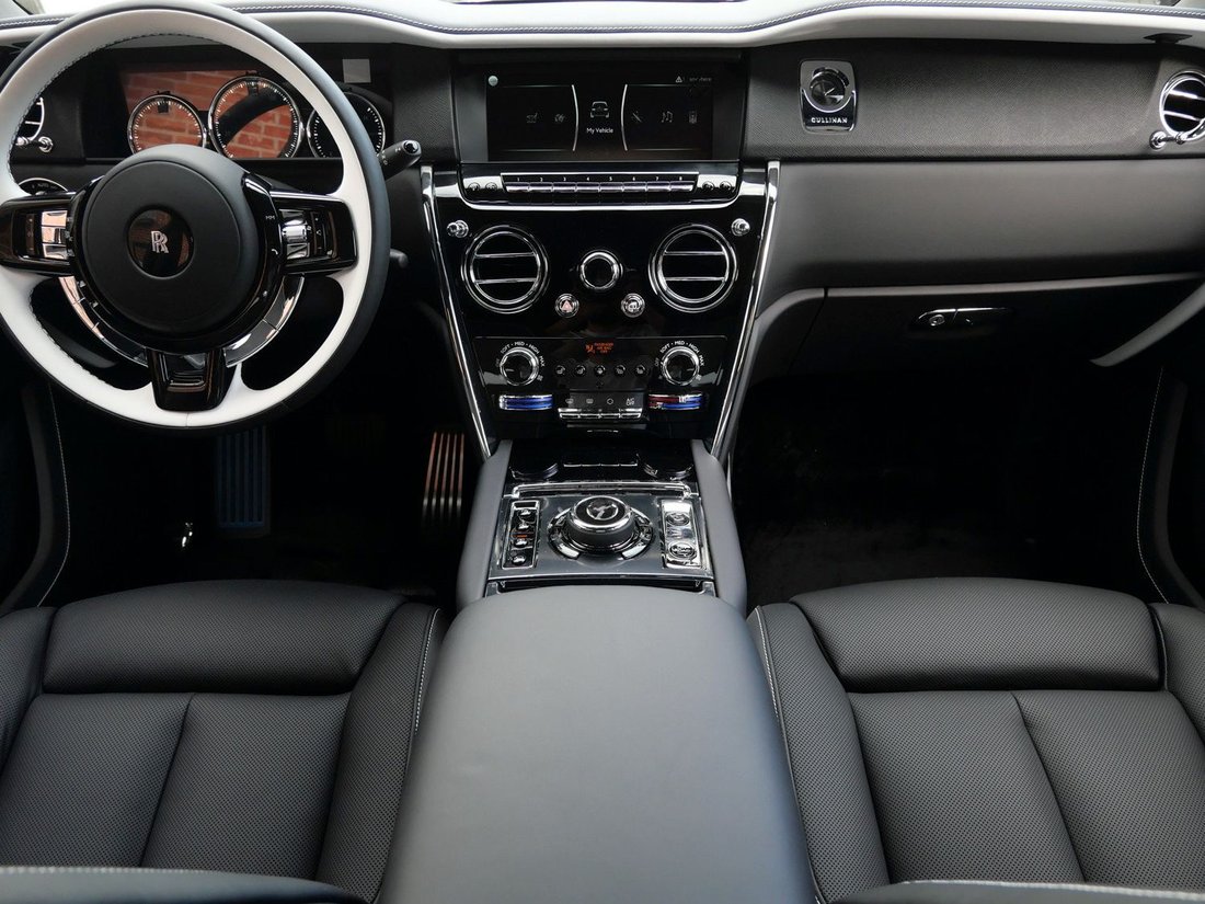 Suv in Beverly Hills, CA, United States 4 - 18850305