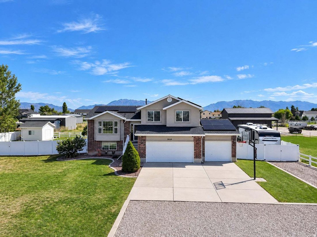 House in Hooper, Utah, United States 1 - 18849675