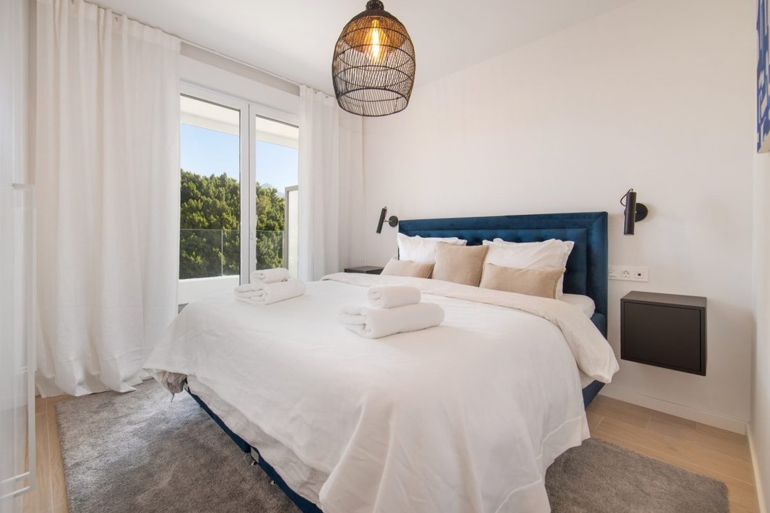 Apartamento en Playa Puerto Banús, Marbella, España 5 - 18856402